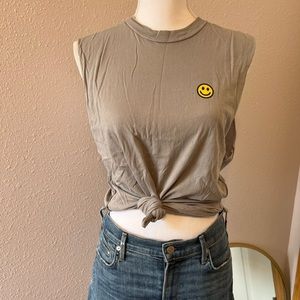 Jac Vanek sarcasm muscle tee with smiley | size s